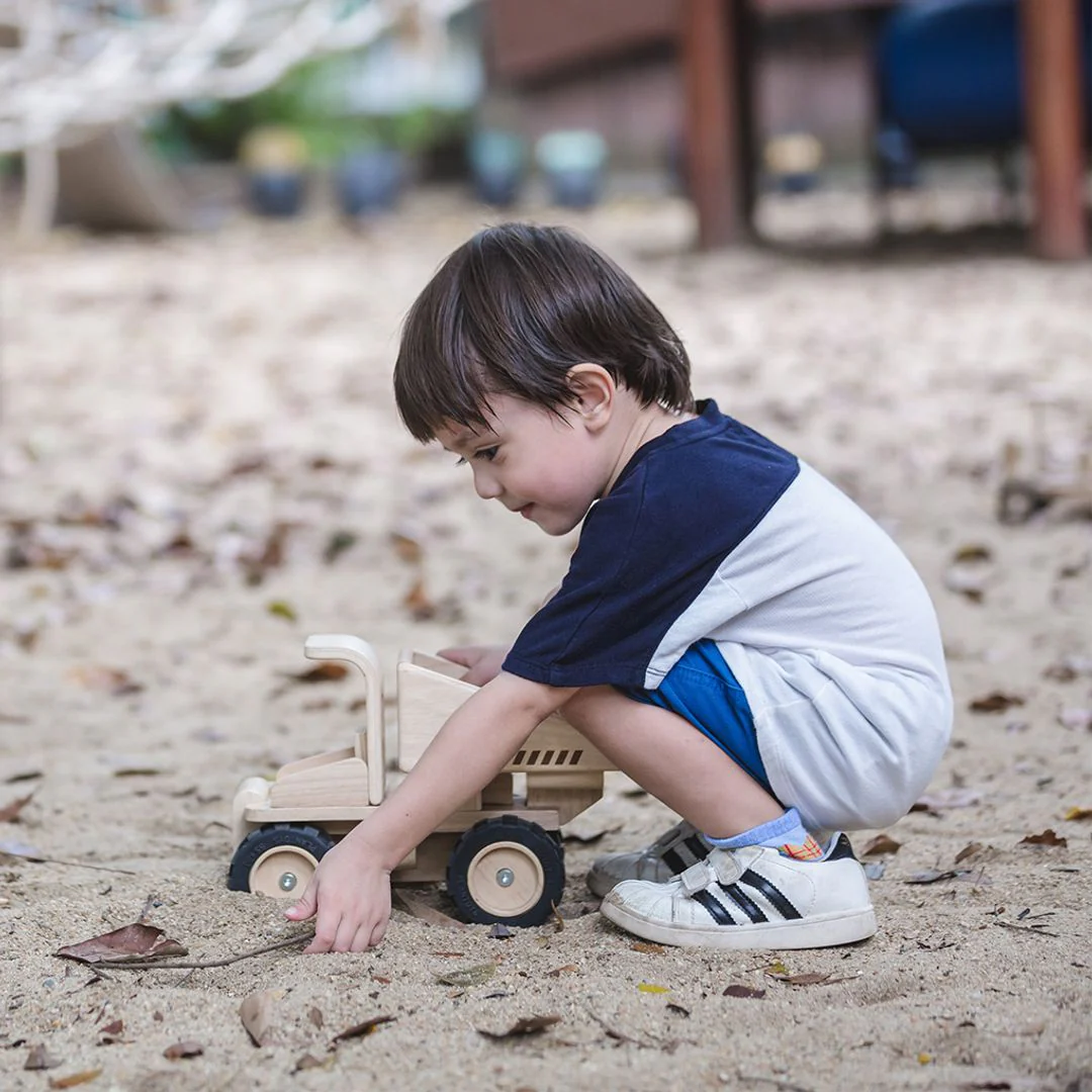 PlanToys Dump Truck - Image 6