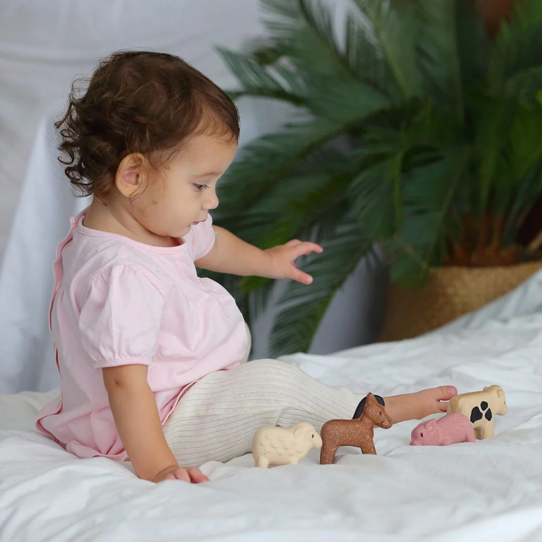 PlanToys Farm Animals Set - Image 3