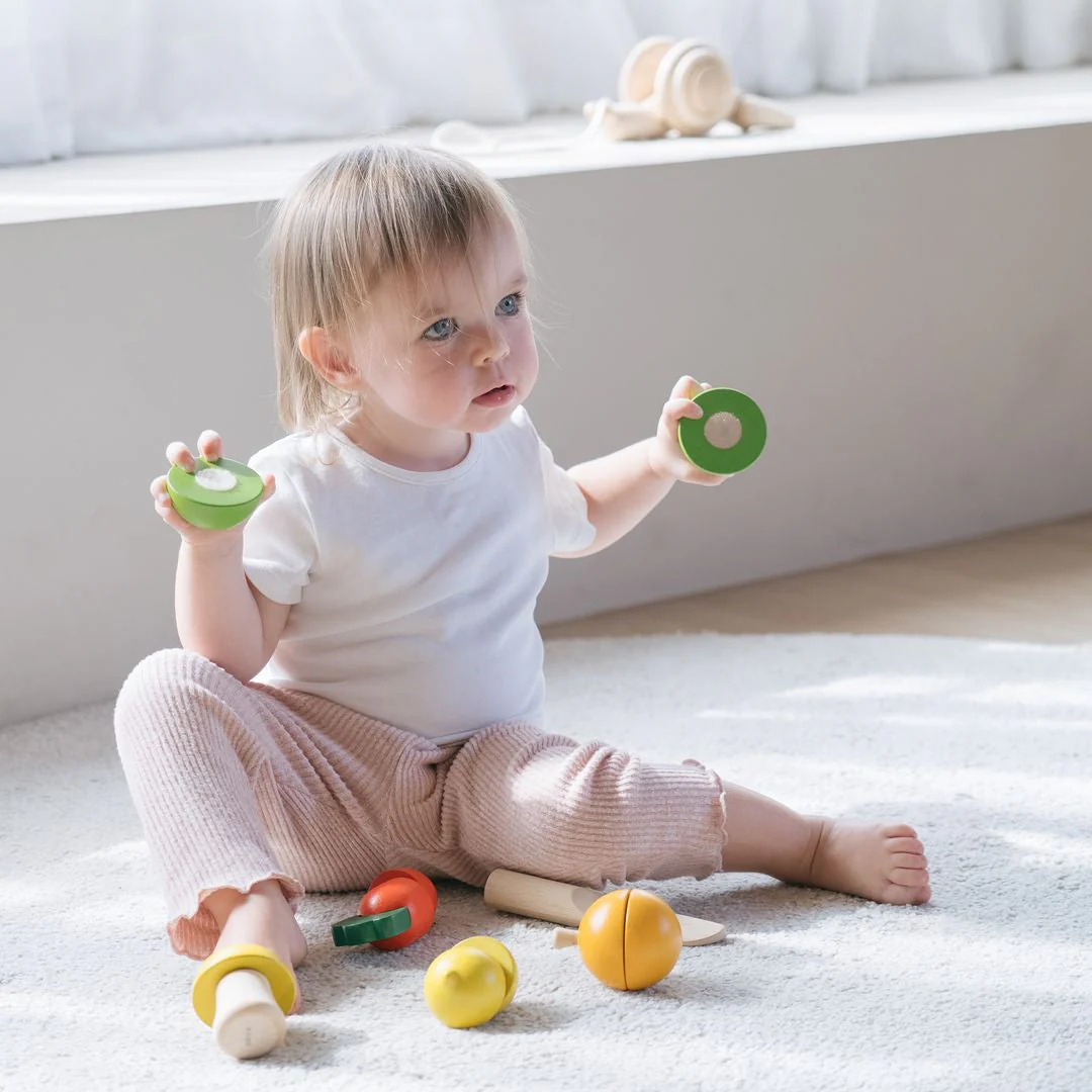 PlanToys Fruit & Vegetable Play Set - Image 4