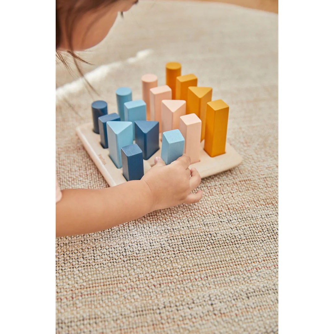 PlanToys Geometric Peg Board - Orchard - Image 2