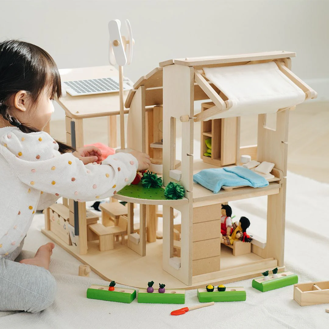 PlanToys Green Dollhouse With Furniture - Image 2