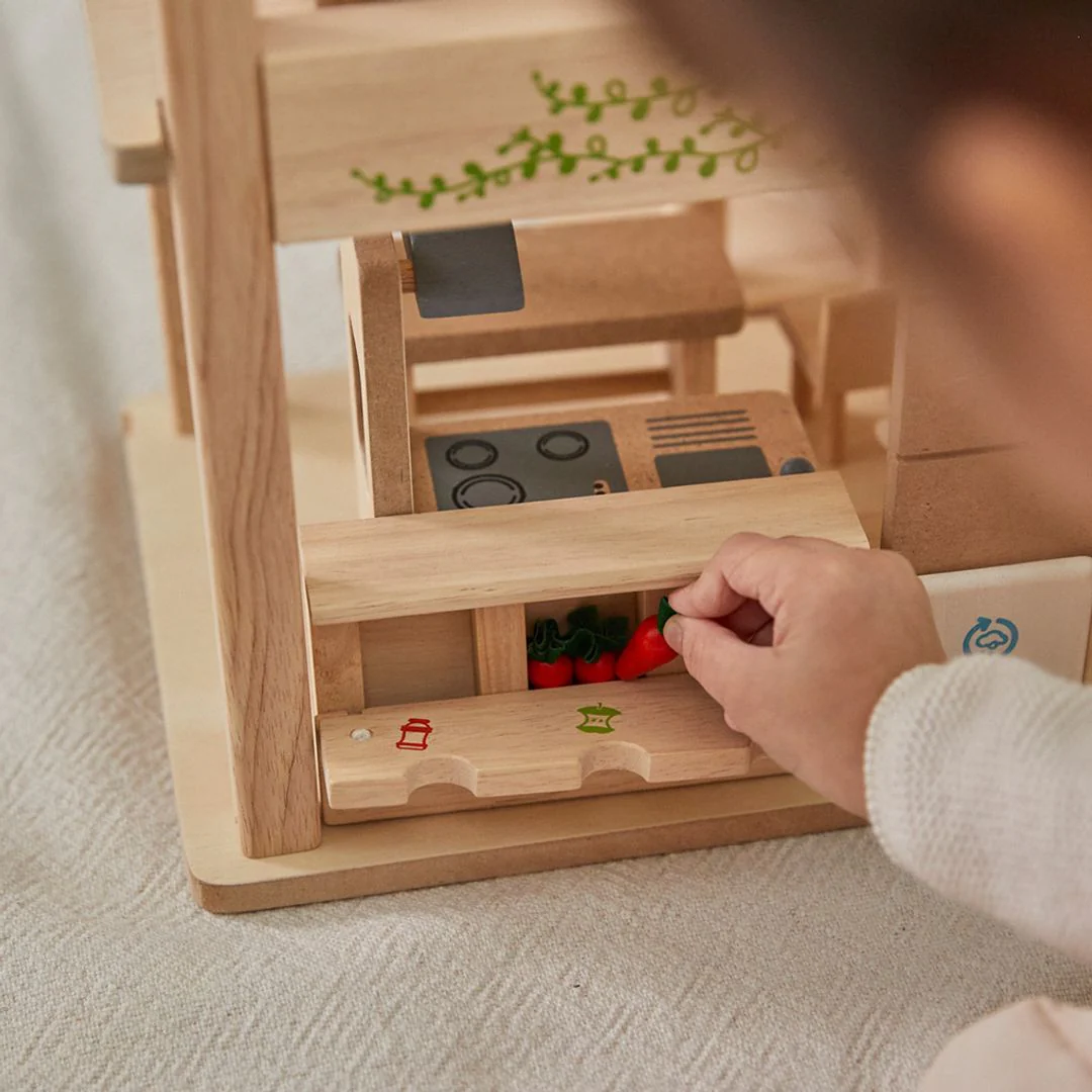 PlanToys Green Dollhouse With Furniture - Image 6