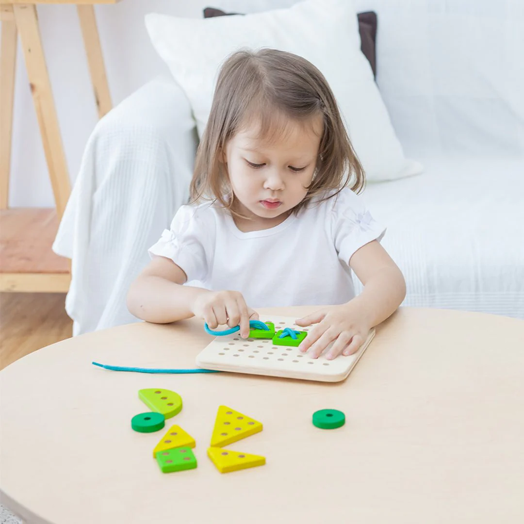 PlanToys Lacing Board - Image 4