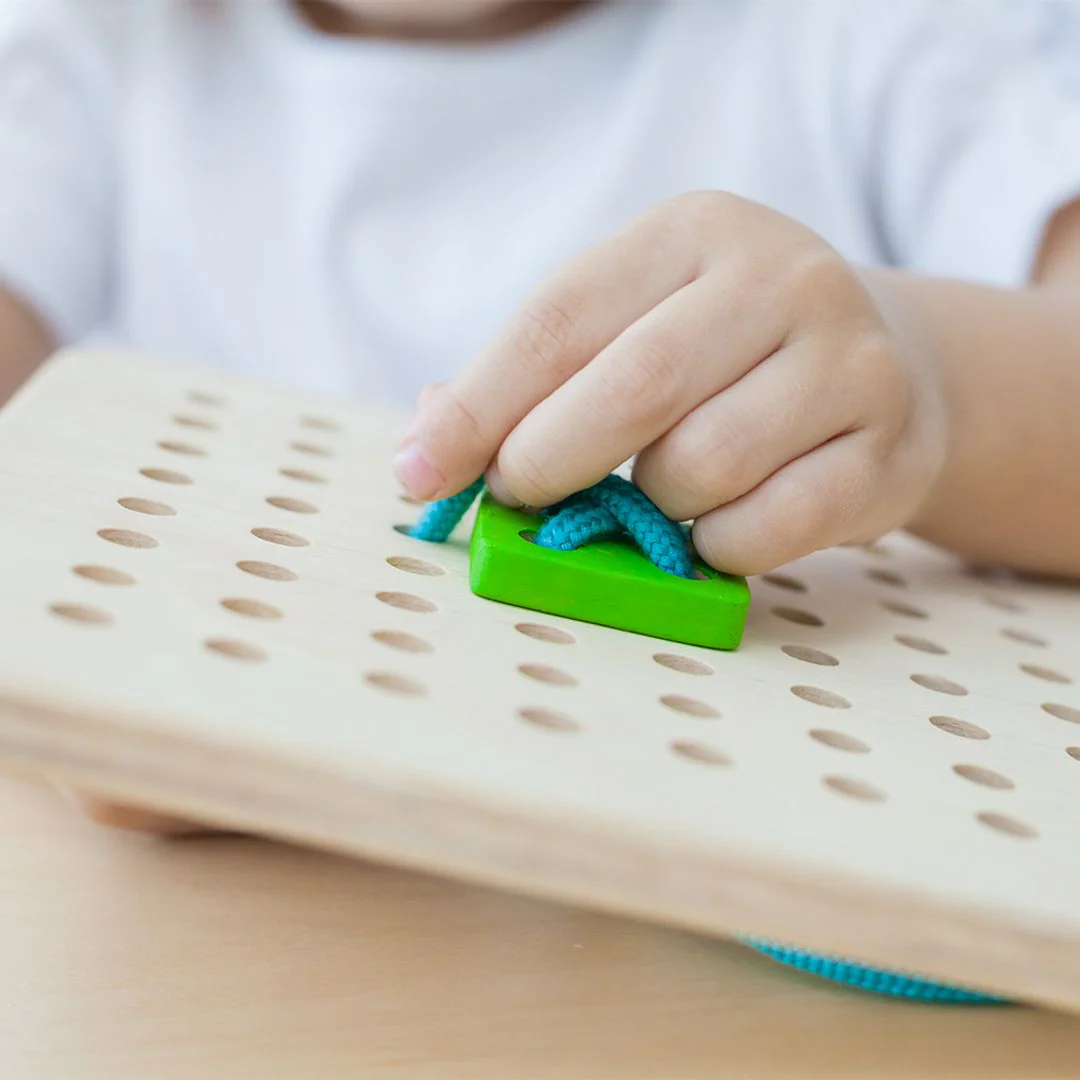 PlanToys Lacing Board - Image 6