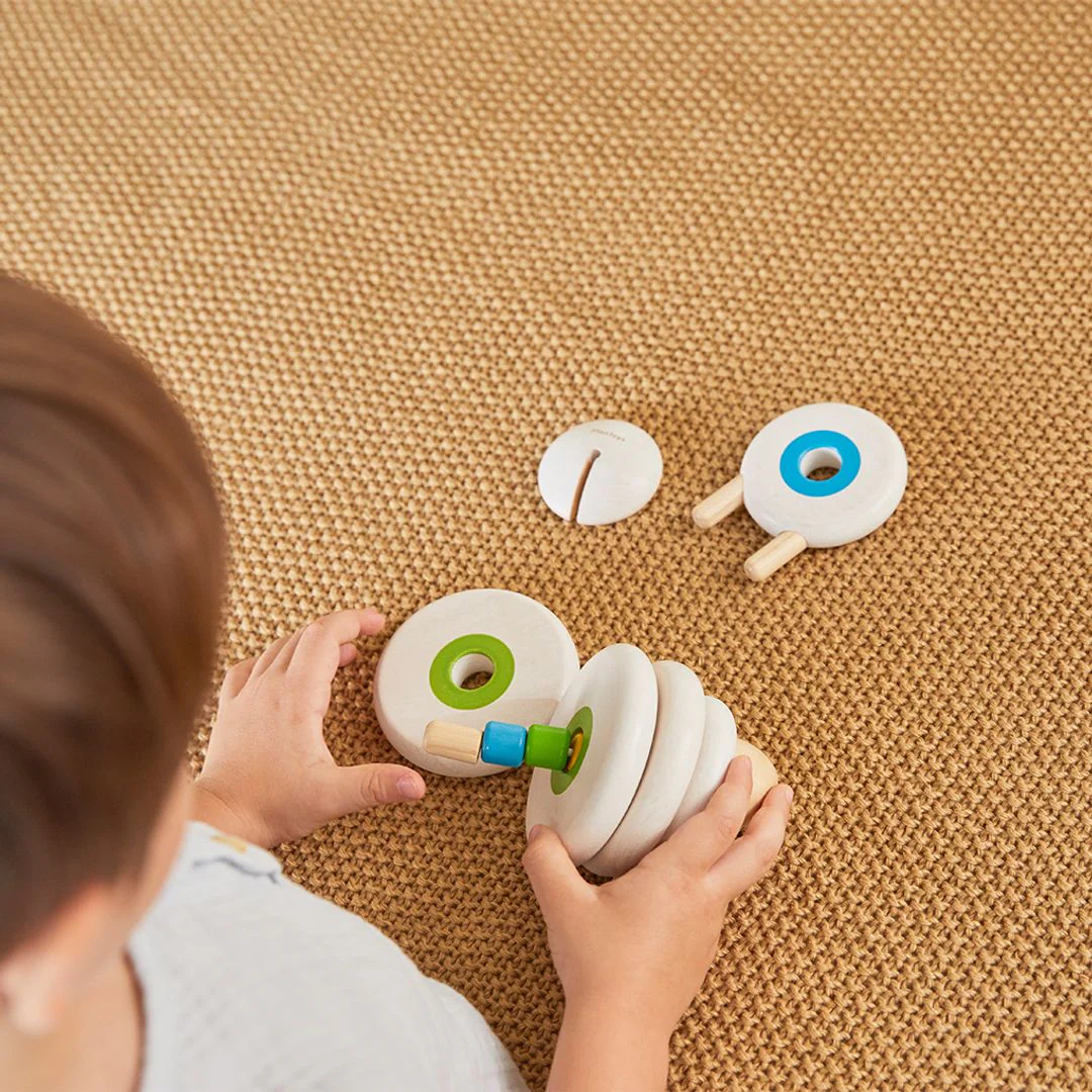 PlanToys Lacing Sheep - Image 2