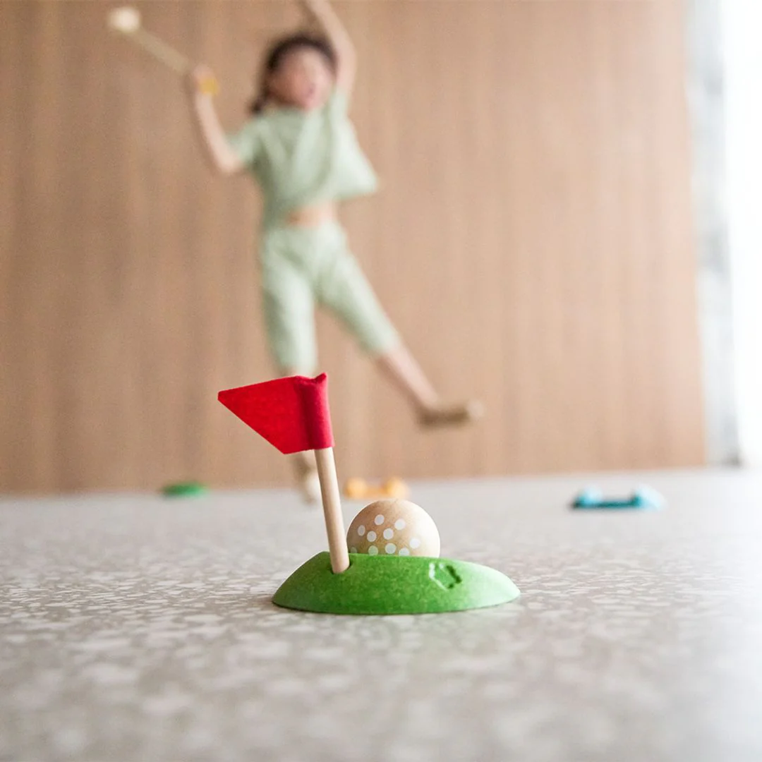 PlanToys Mini Golf - Full Set - Image 8