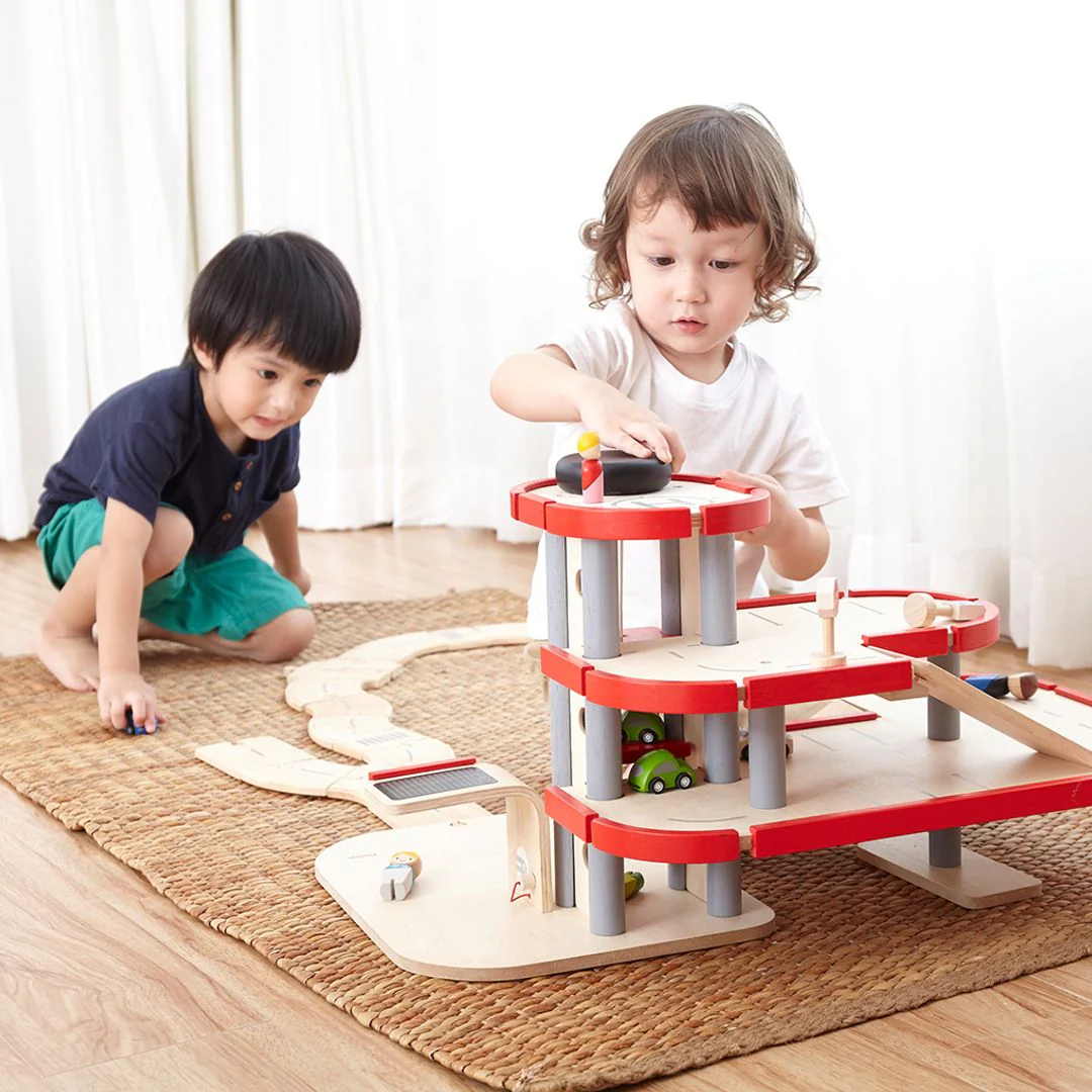 PlanToys Parking Garage - Image 6