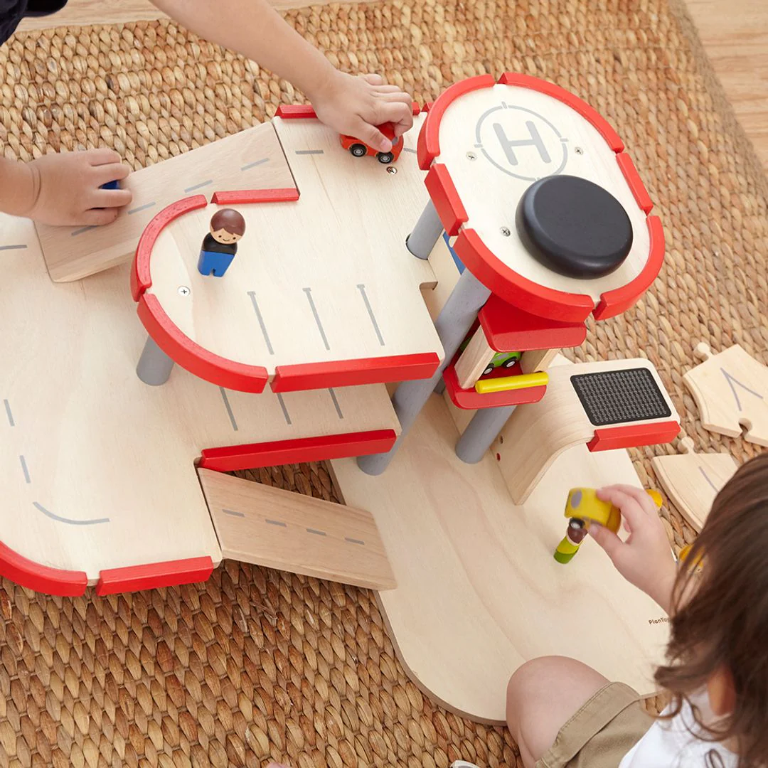 PlanToys Parking Garage - Image 7