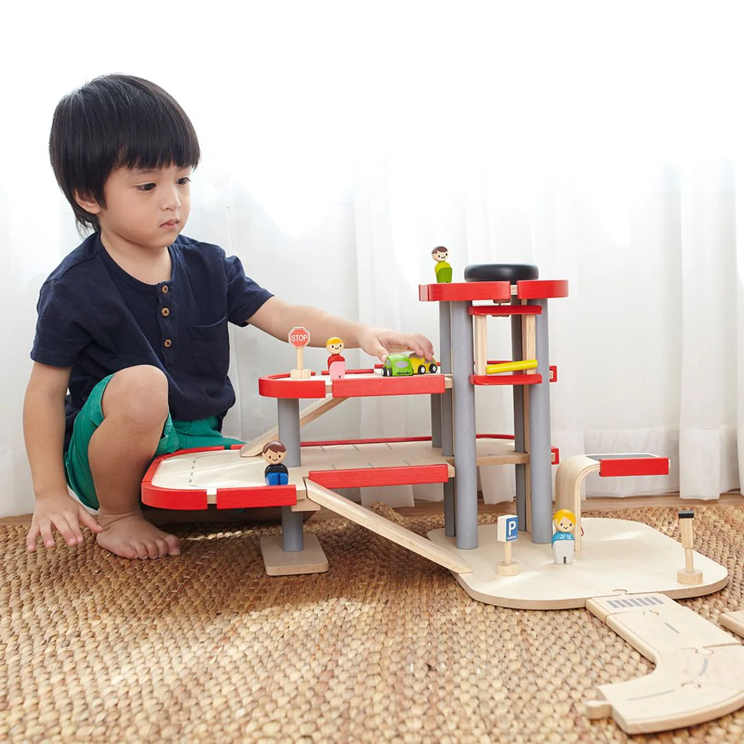 PlanToys Parking Garage - Image 8