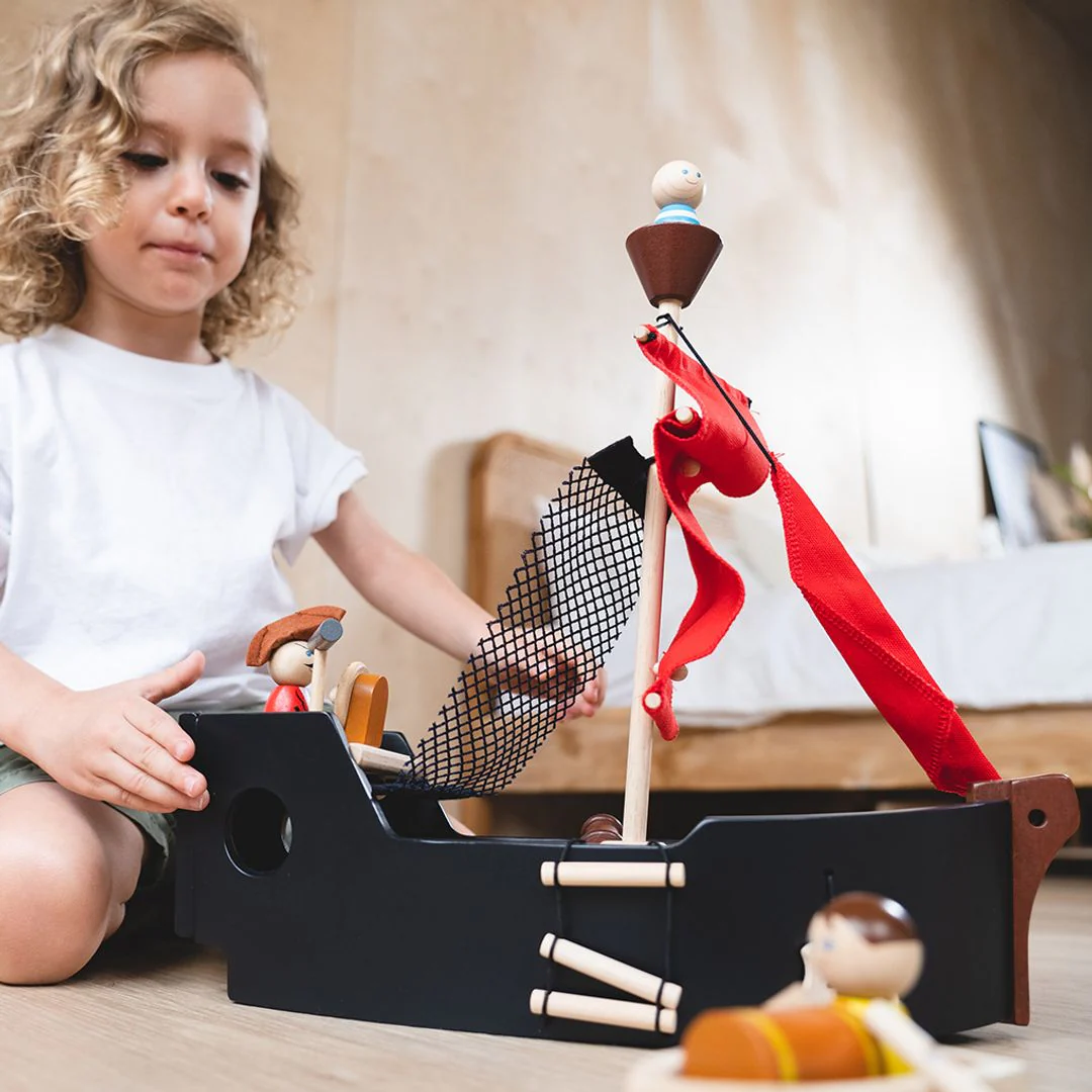 PlanToys Pirate Ship - Image 4