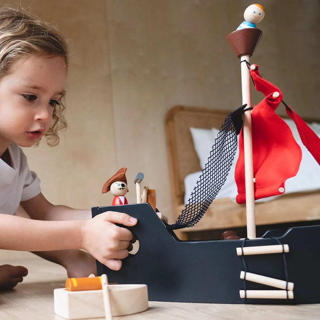 PlanToys Pirate Ship - Image 5