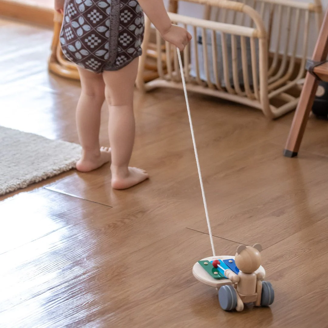 PlanToys Pull Along Musical Bear - Image 2