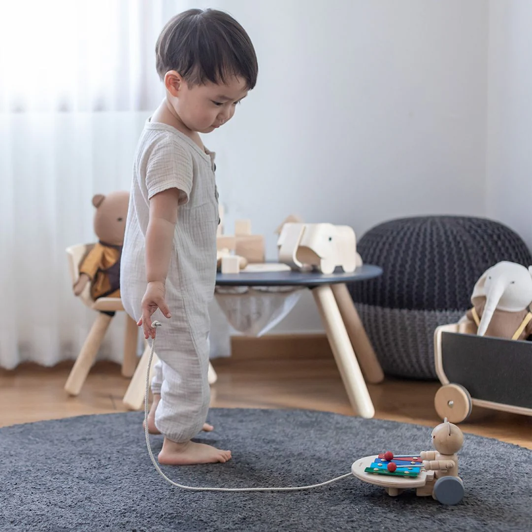 PlanToys Pull Along Musical Bear - Image 3