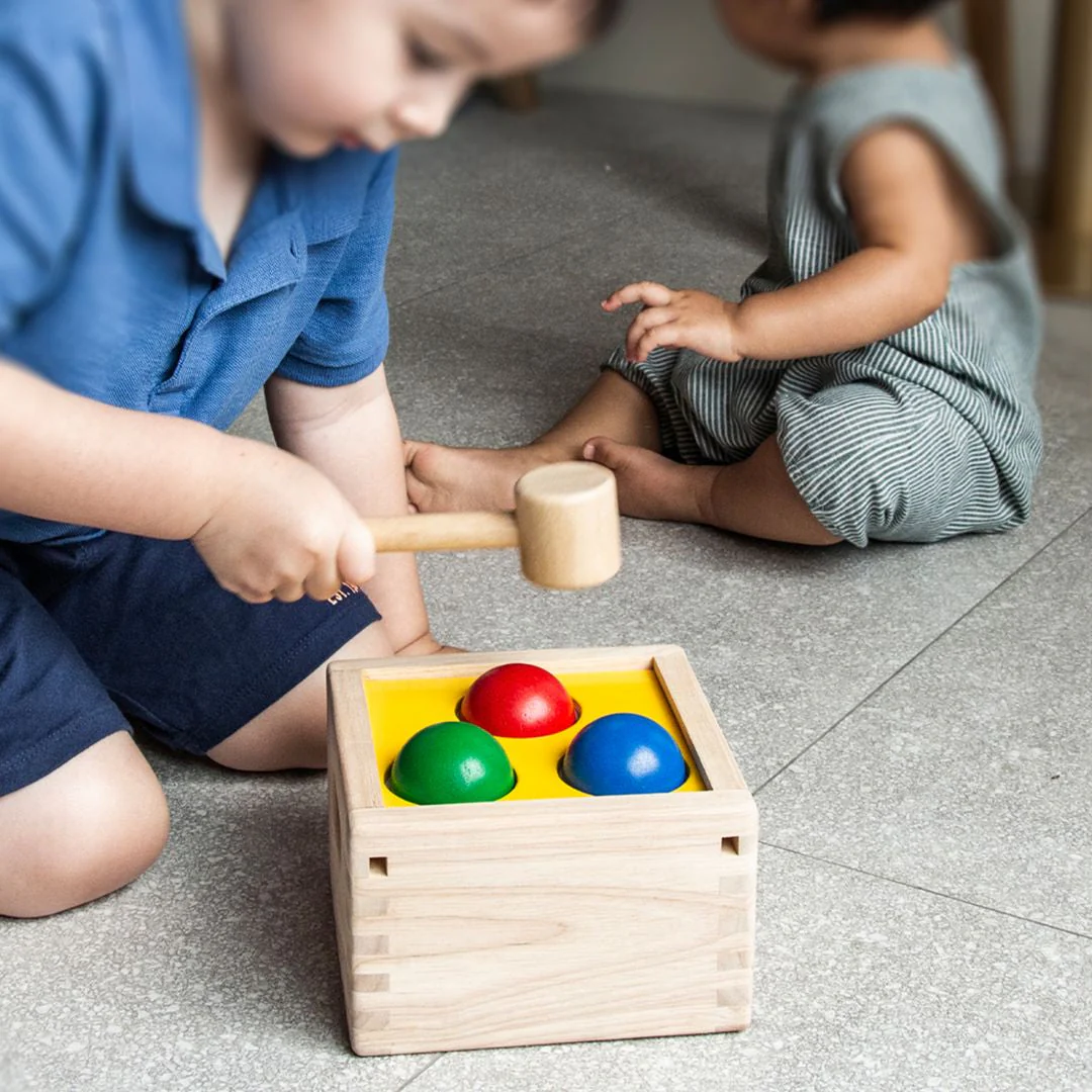 PlanToys Punch & Drop - Image 4