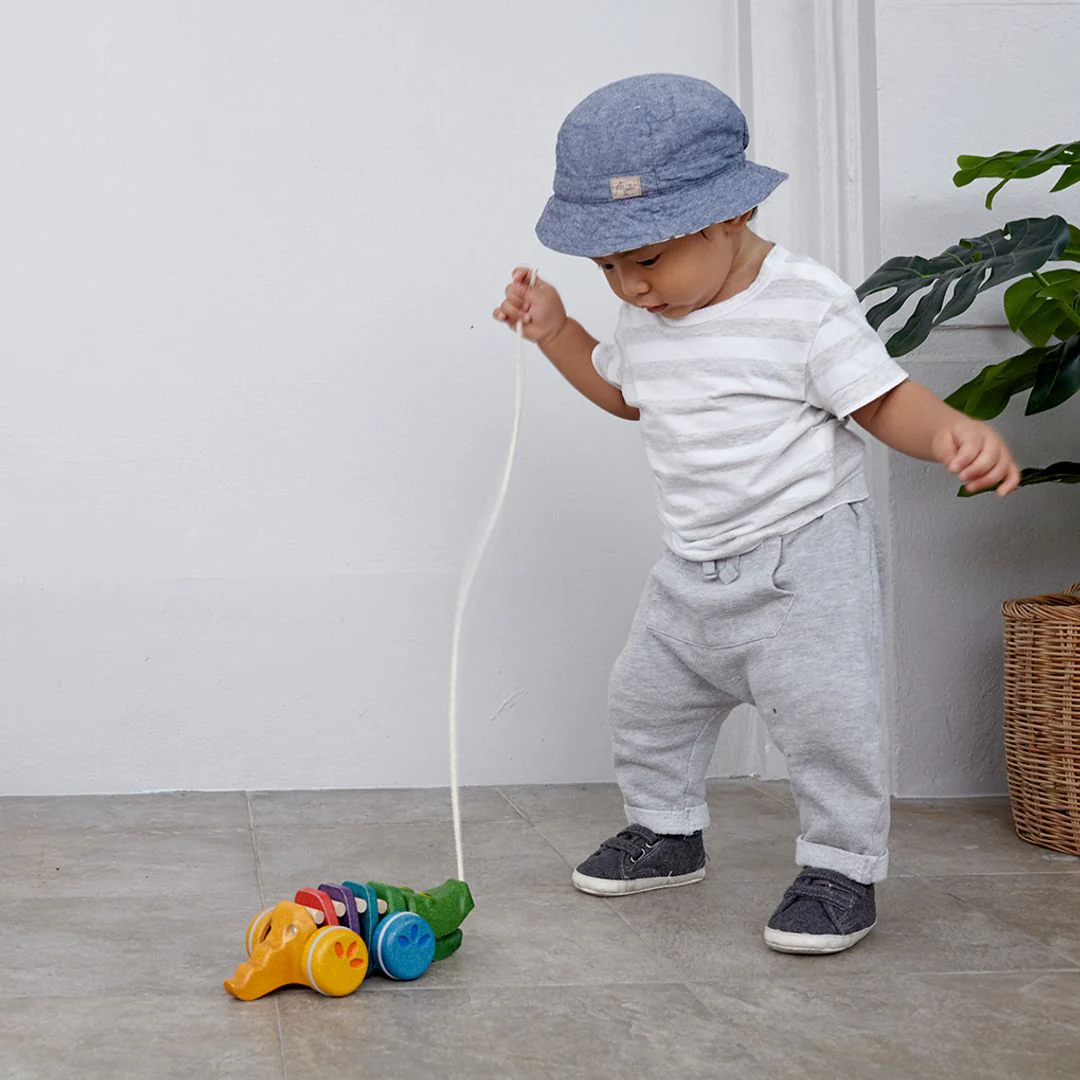 PlanToys Rainbow Alligator - Image 2