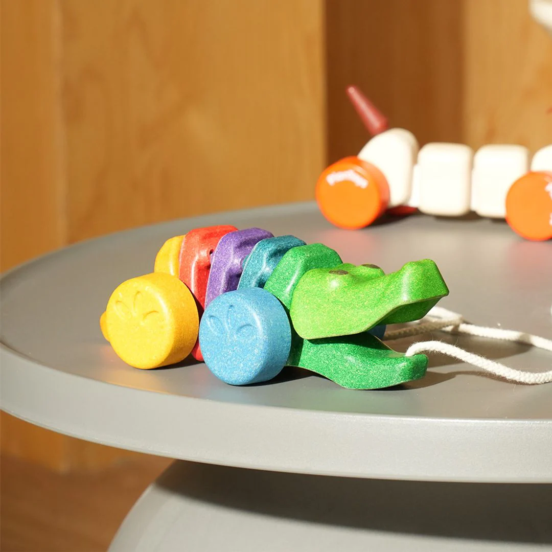 PlanToys Rainbow Alligator - Image 7