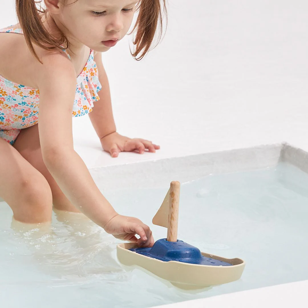 PlanToys Sailboat - Image 2