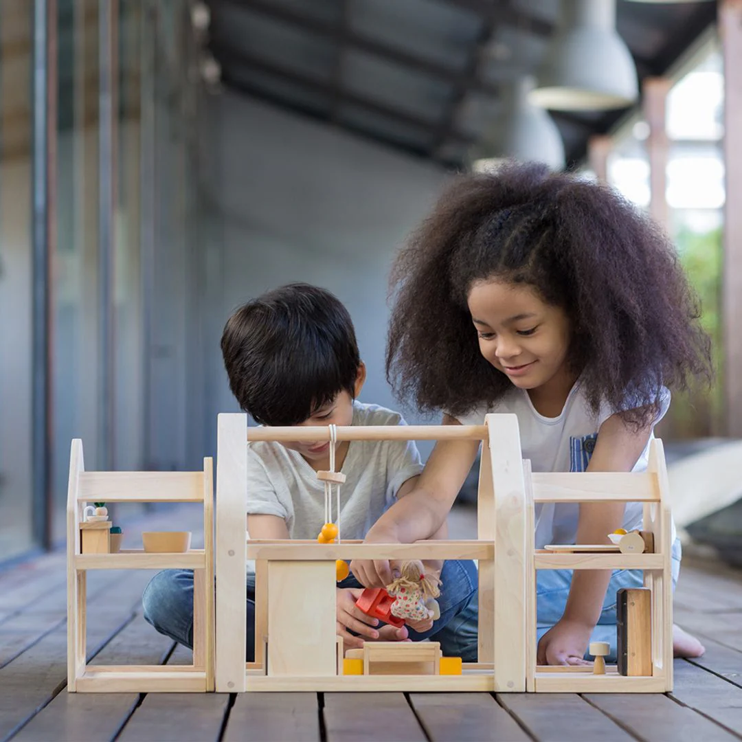 PlanToys Slide N Go Dollhouse - Image 3