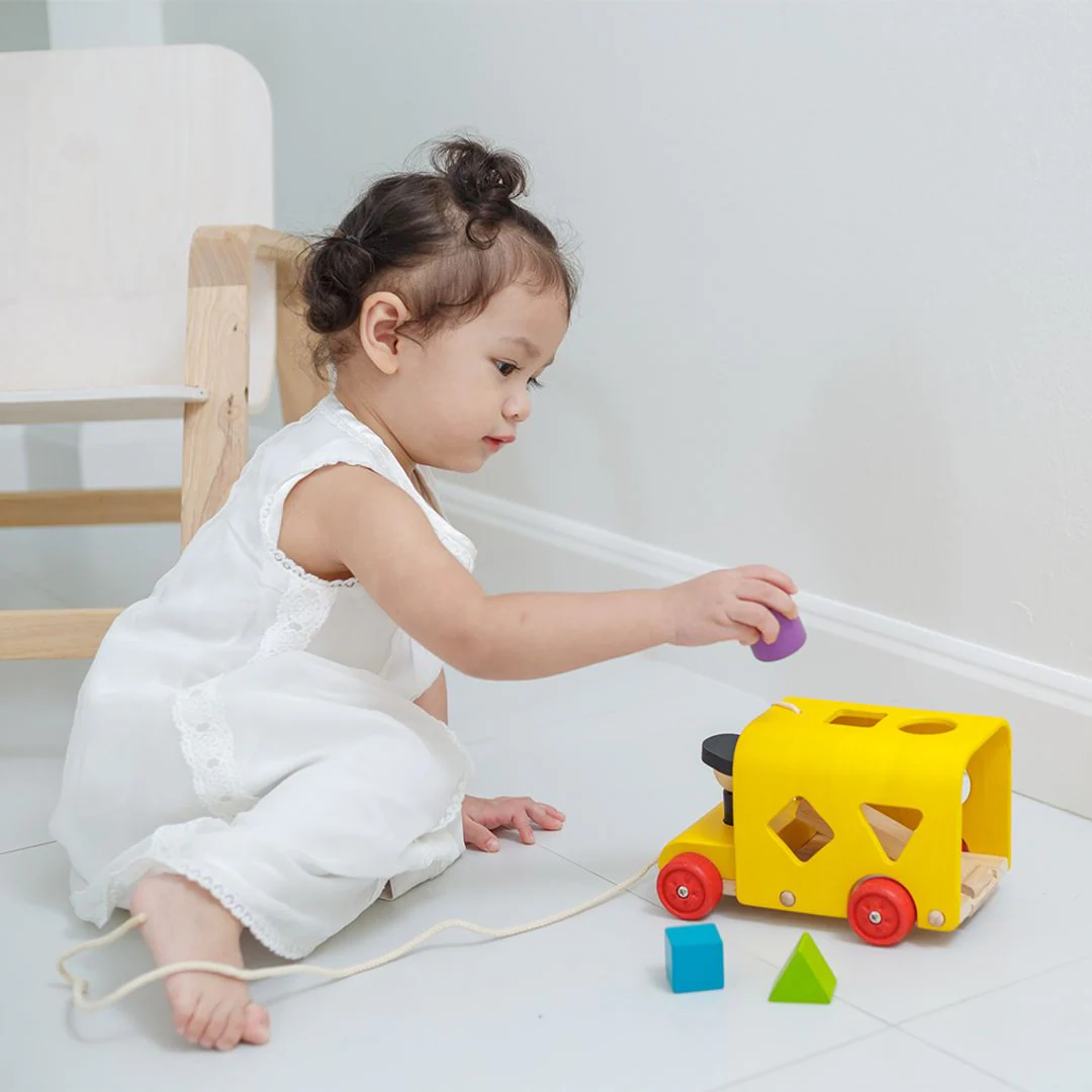 PlanToys Sorting Bus - Image 3