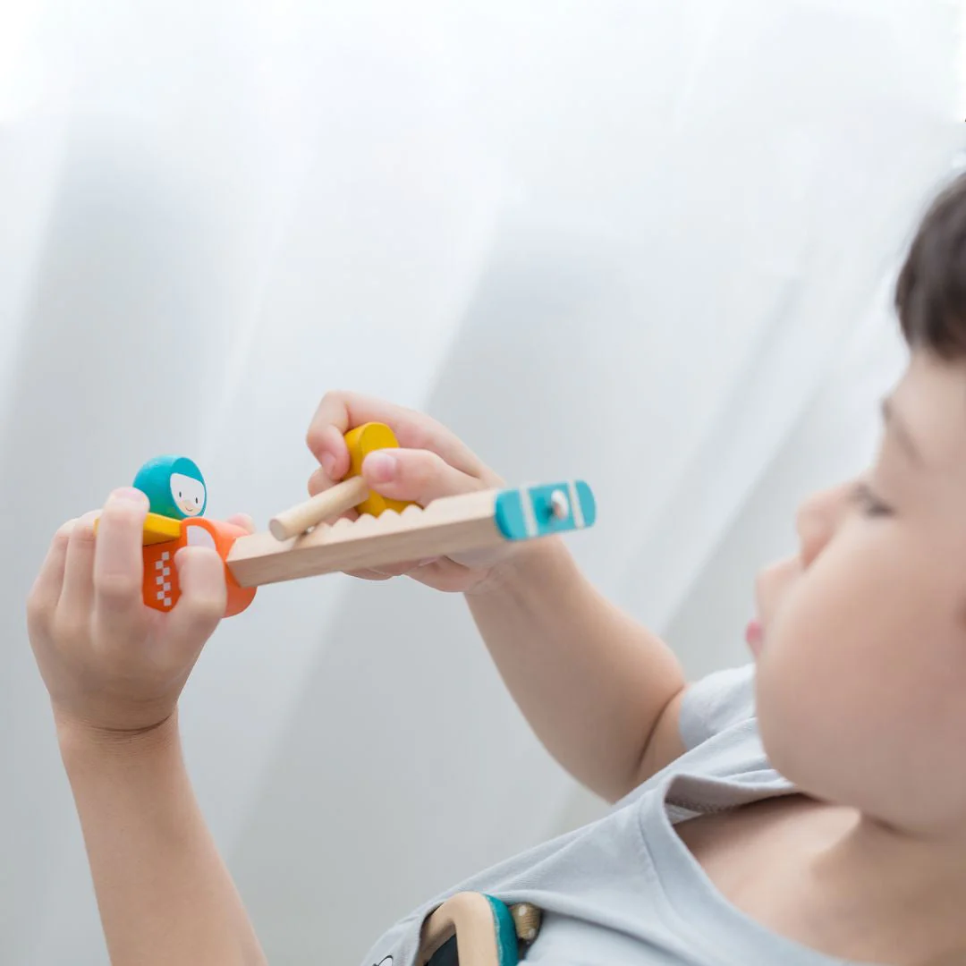 PlanToys Spin N Fly Airplane - Image 2