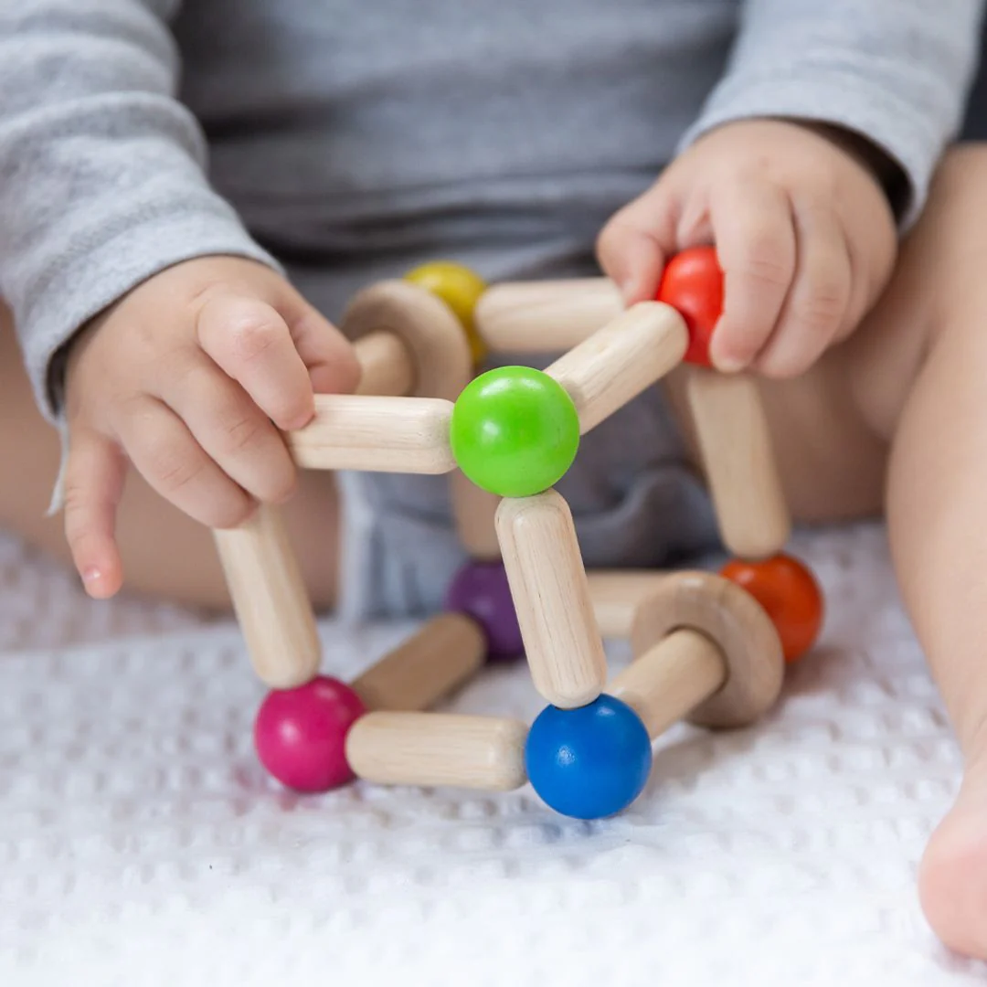PlanToys Square Clutching Toy - Image 3