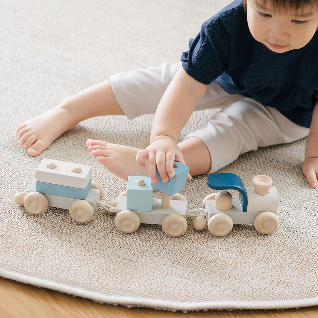 PlanToys Stacking Train Trio - Orchard - Image 4