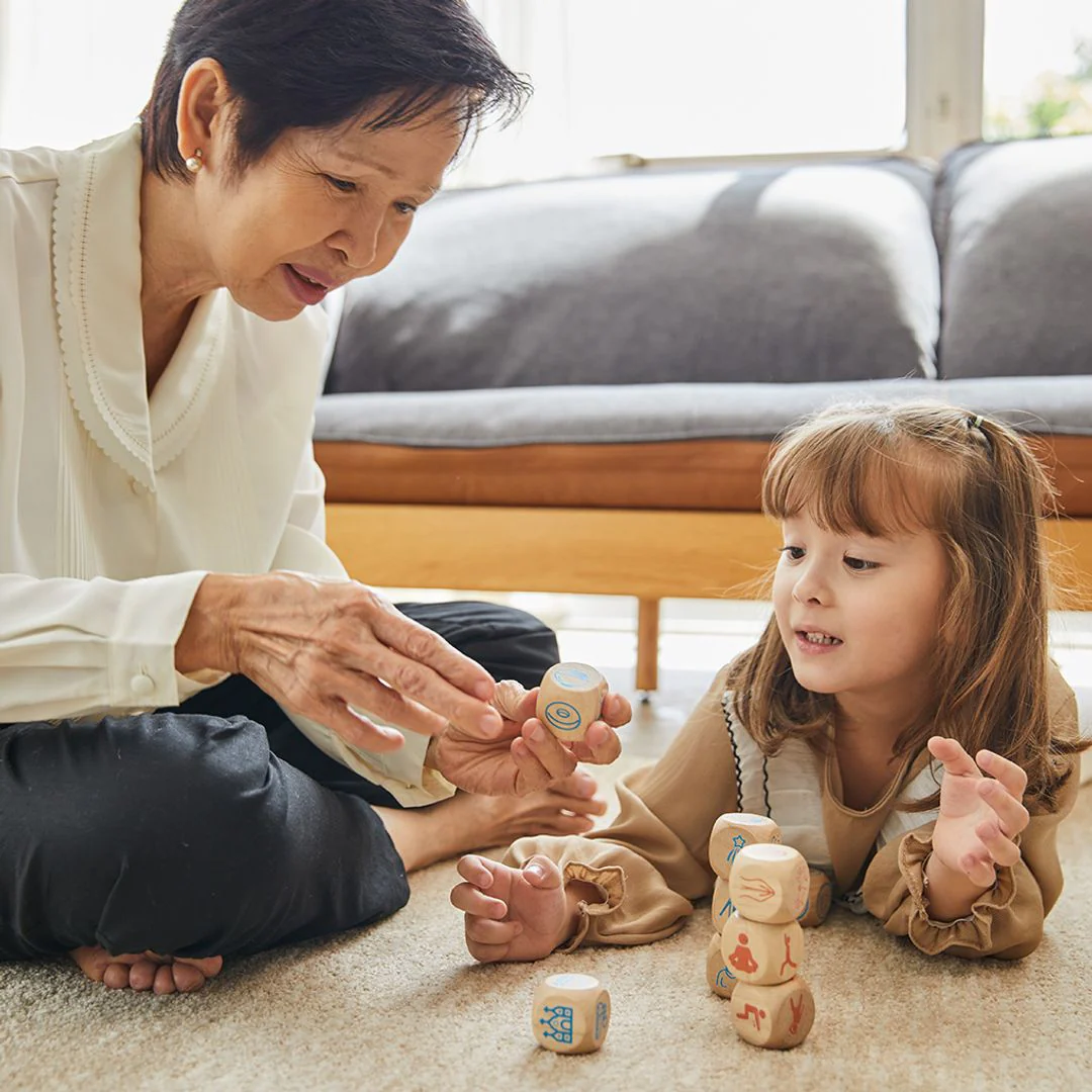 PlanToys Storytelling Dice - Image 4
