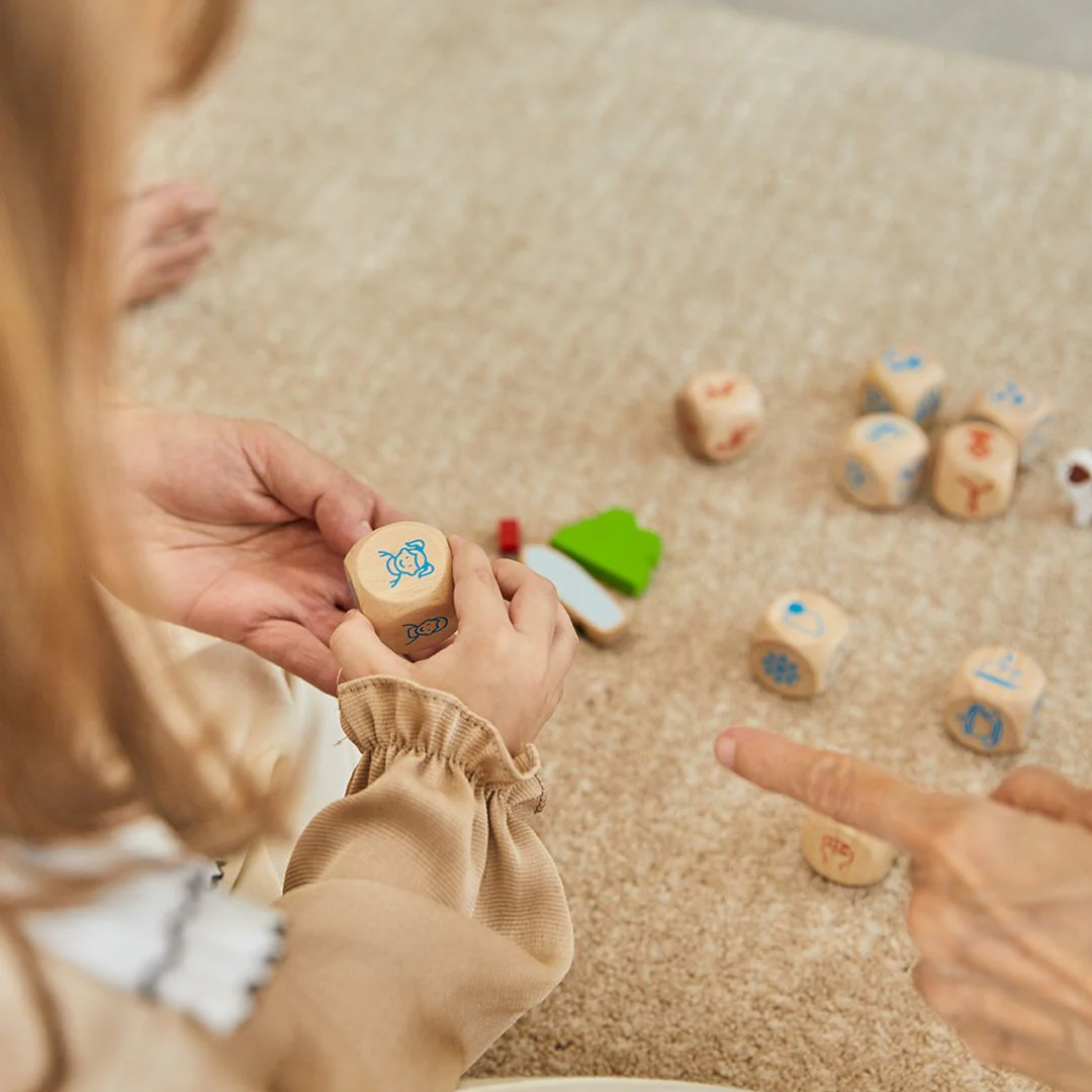 PlanToys Storytelling Dice - Image 7