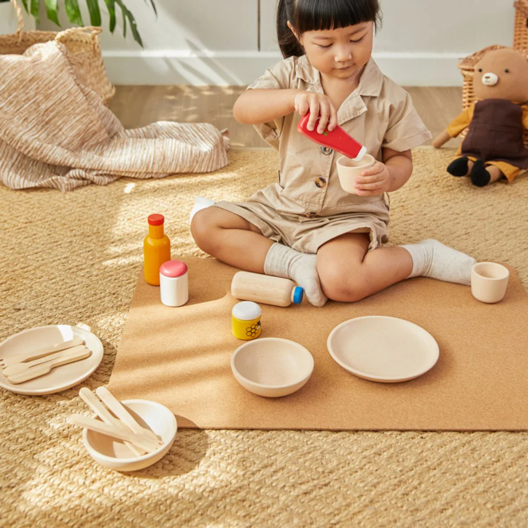 PlanToys Tableware Set - Image 6