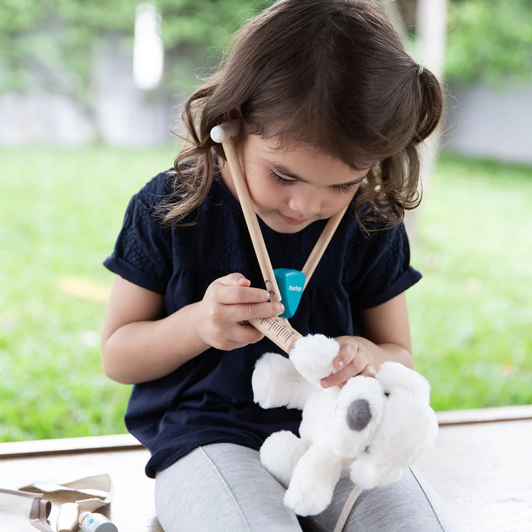 PlanToys Vet Set - Image 4