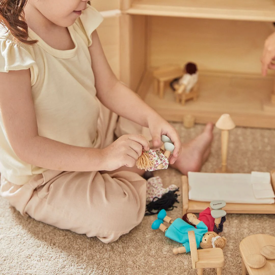 PlanToys Victorian Furniture Set - Image 4