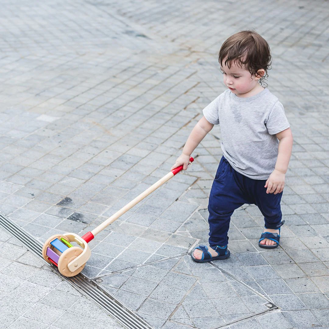 PlanToys Walk N Roll - Image 3