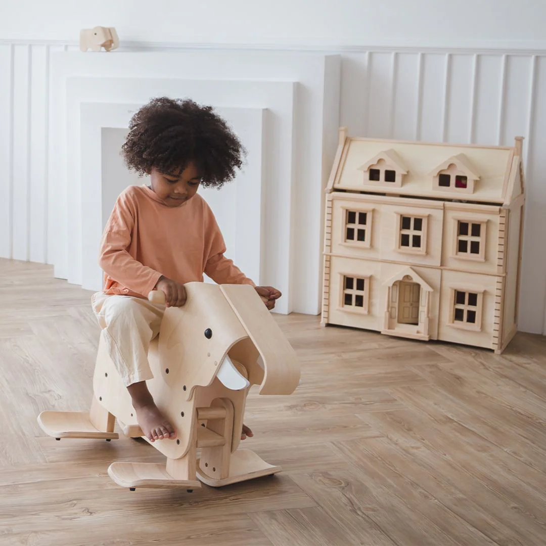 PlanToys Walking Elephant - Image 2