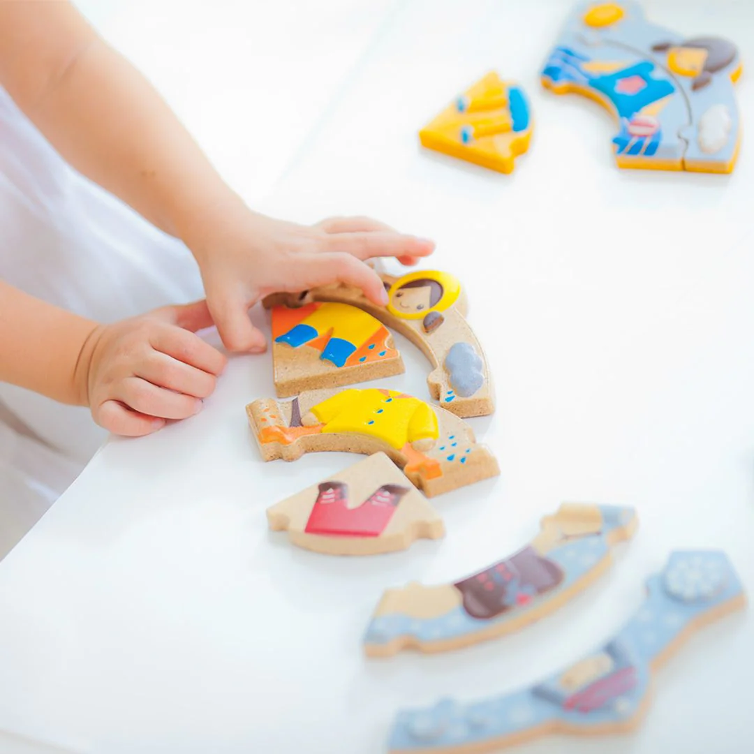 PlanToys Weather Dress-Up - Image 3