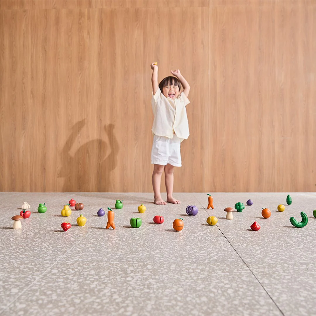 PlanToys Wonky Fruit & Vegetables - Image 2