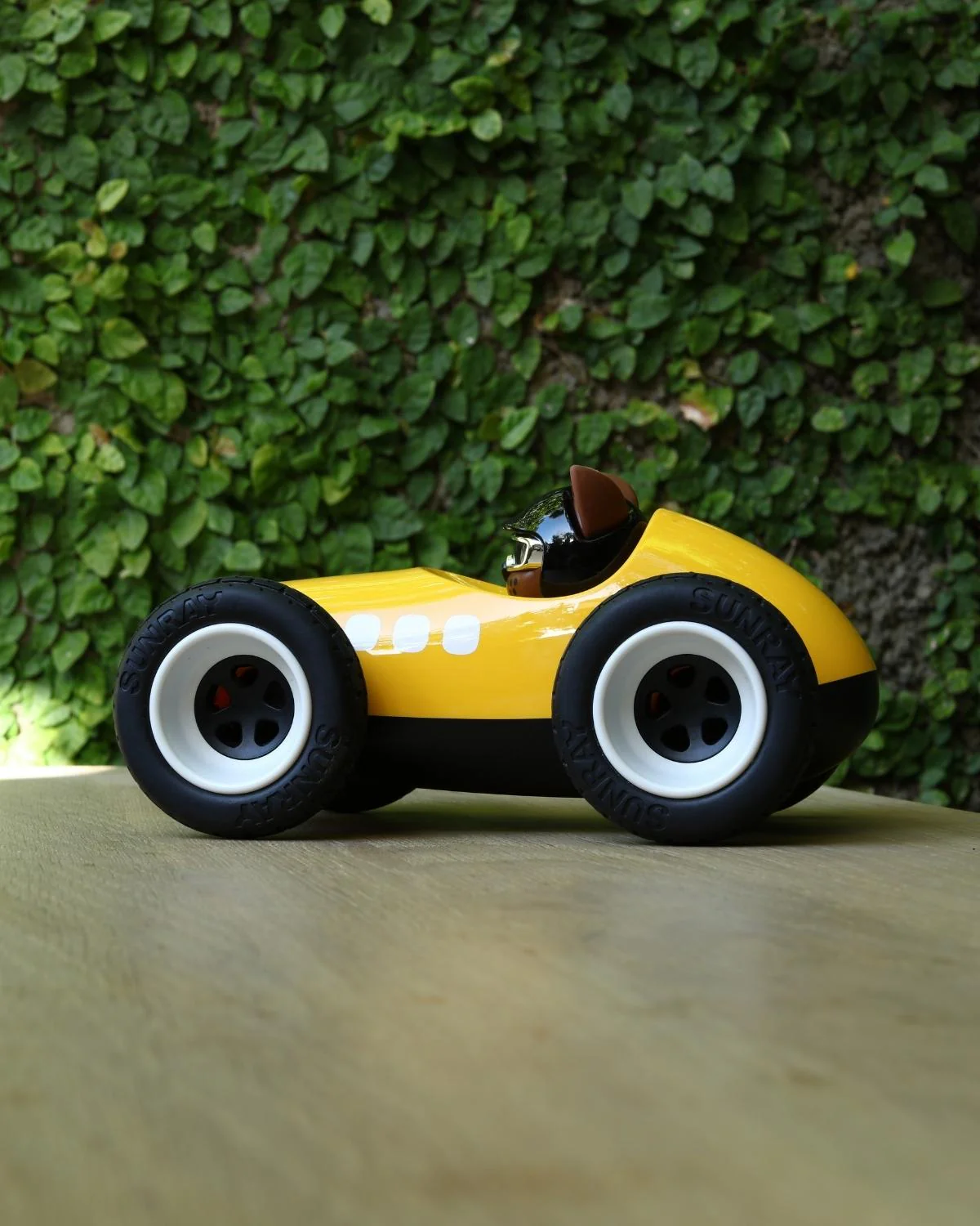 Playforever Car Egg Roadster SUNNYSIDER - Image 3
