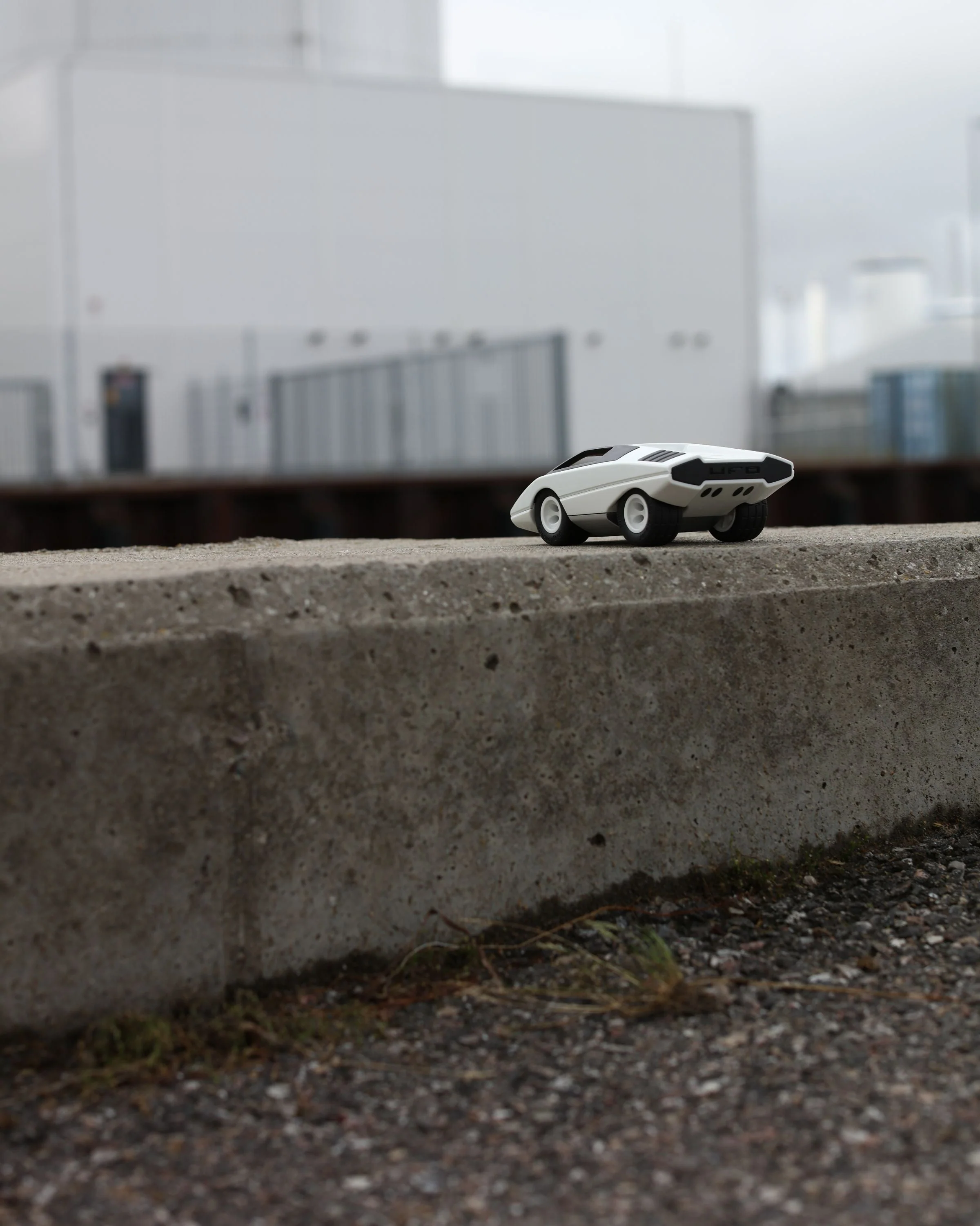 Playforever Car UFO COLOMBA White - Image 15