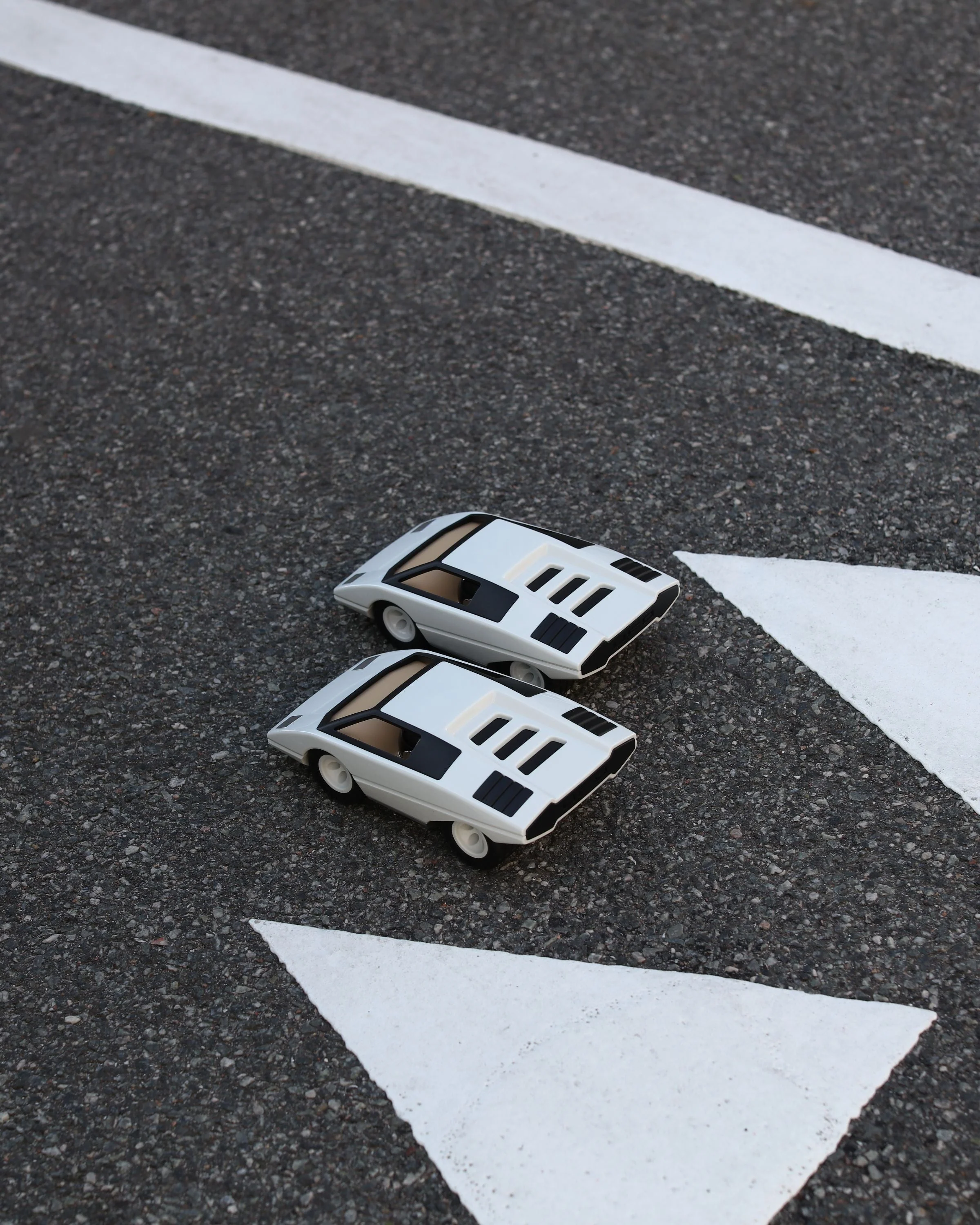Playforever Car UFO COLOMBA White - Image 24