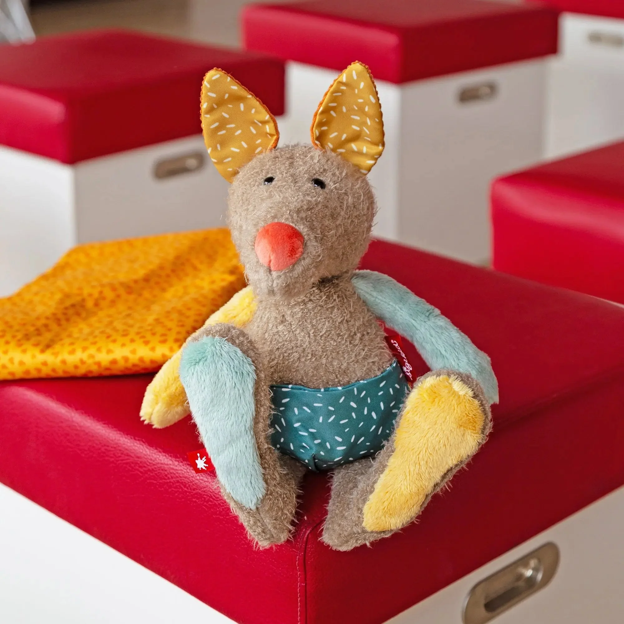 Sigikid Patchwork Kangaroo Plush Toy - Image 10