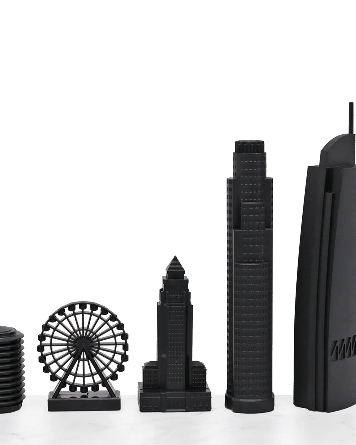 Skyline Chess Chess Set Acrylic LOS ANGELES Edition with Wood Map Board - Image 3