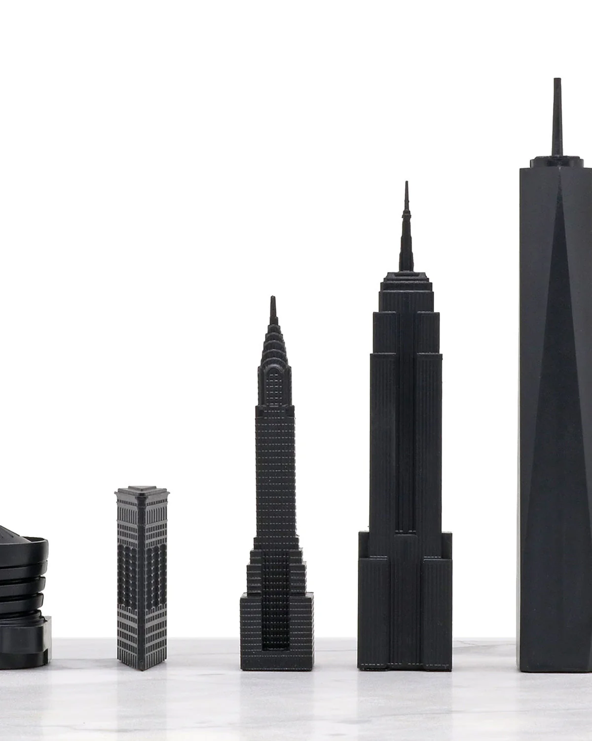Skyline Chess Chess Set Acrylic NEW YORK vs LOS ANGELES Edition with Marble Hatch Board - Image 3