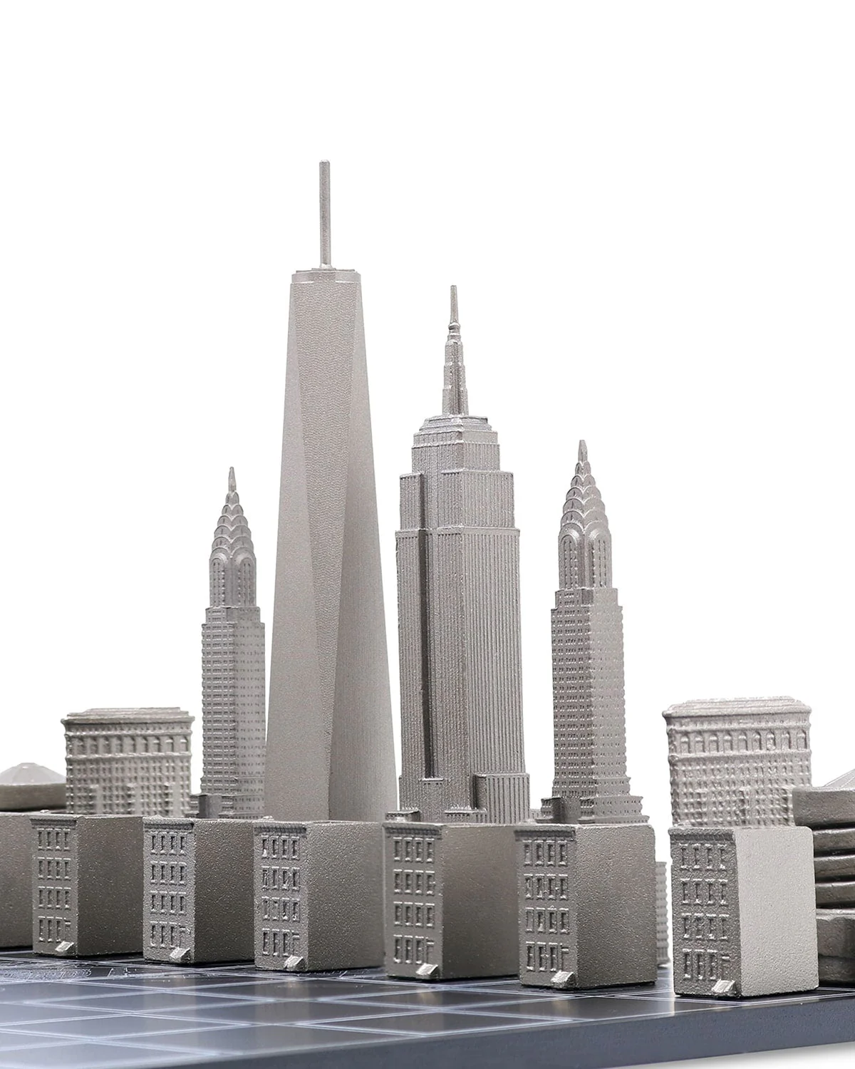 Skyline Chess Chess Set Stainless Steel NEW YORK Edition with Wood Map Board - Image 3