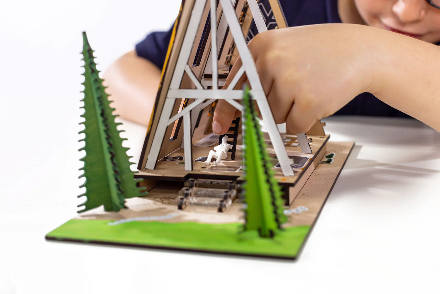 Stix-Brix EVERGREEN CABIN - Image 9