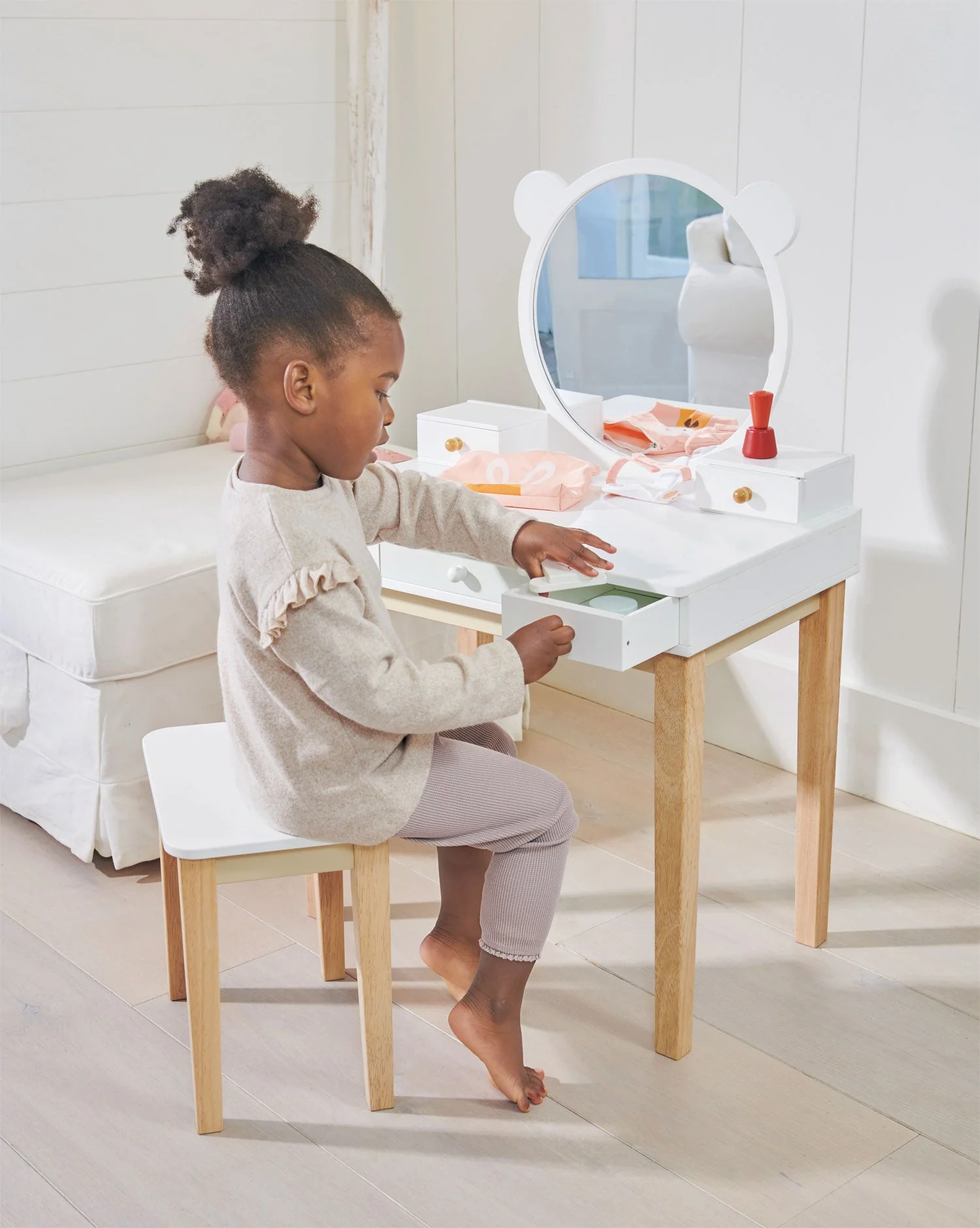 Tender Leaf Forest Dressing Table - Image 4
