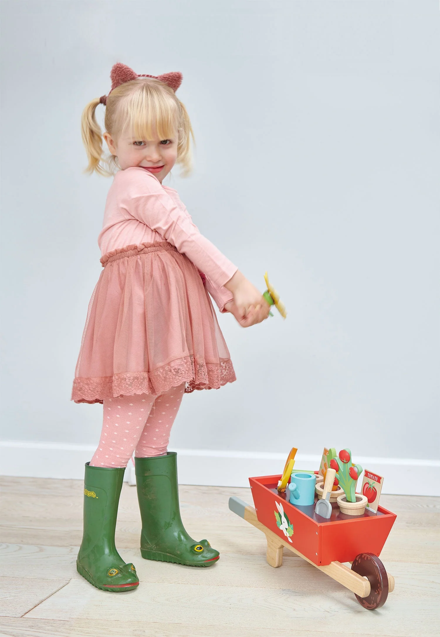 Tender Leaf Garden Wheelbarrow Set - Image 5
