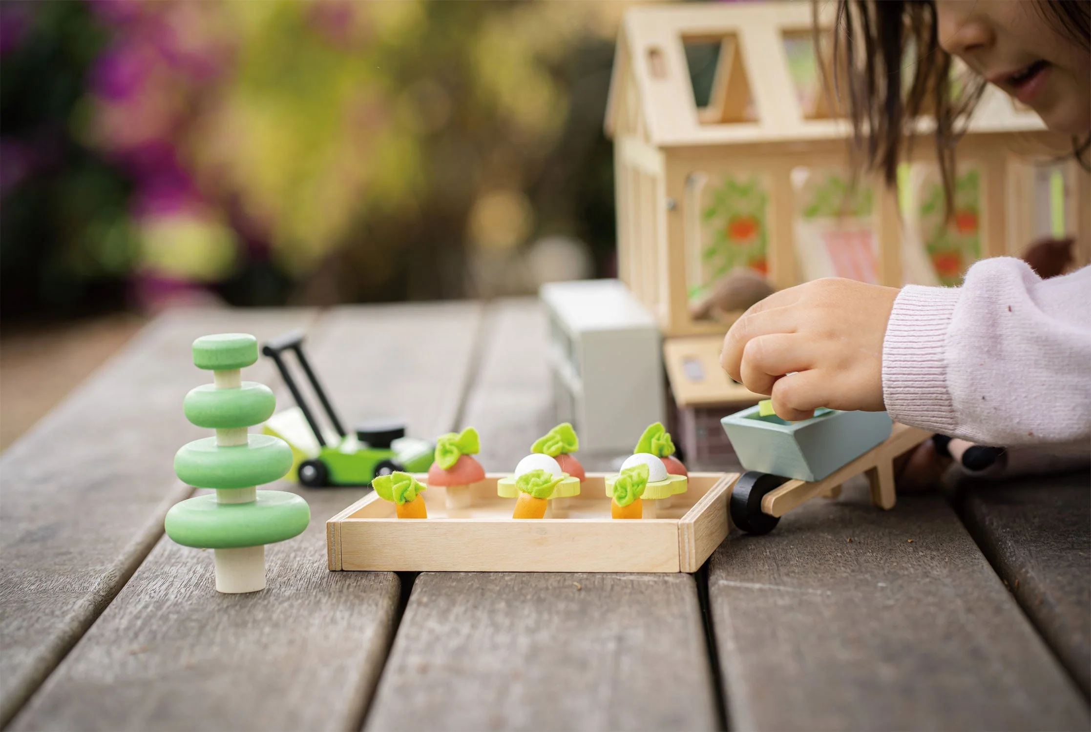 Tender Leaf Greenhouse and Garden Set - Image 10