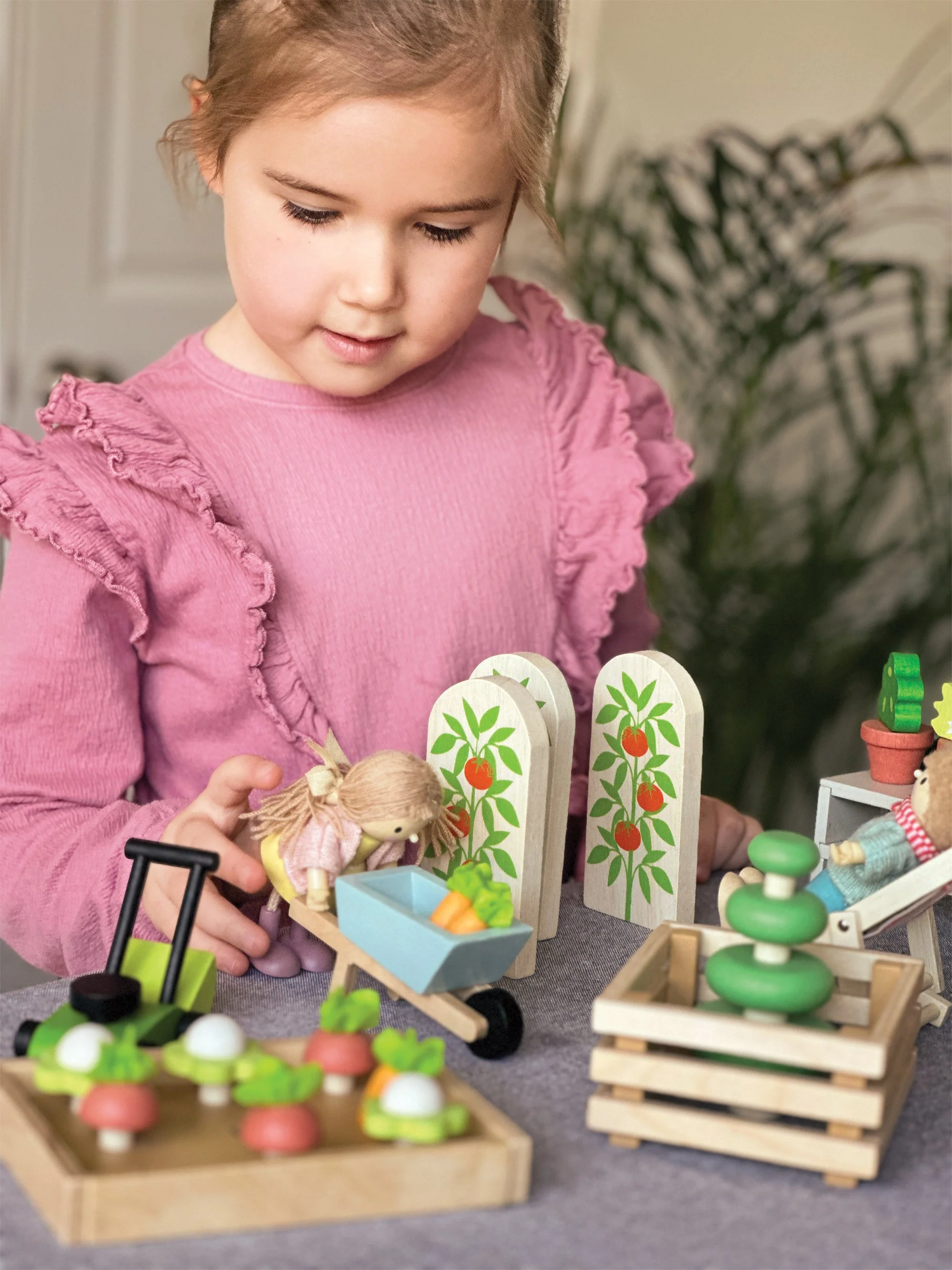 Tender Leaf Greenhouse and Garden Set - Image 12