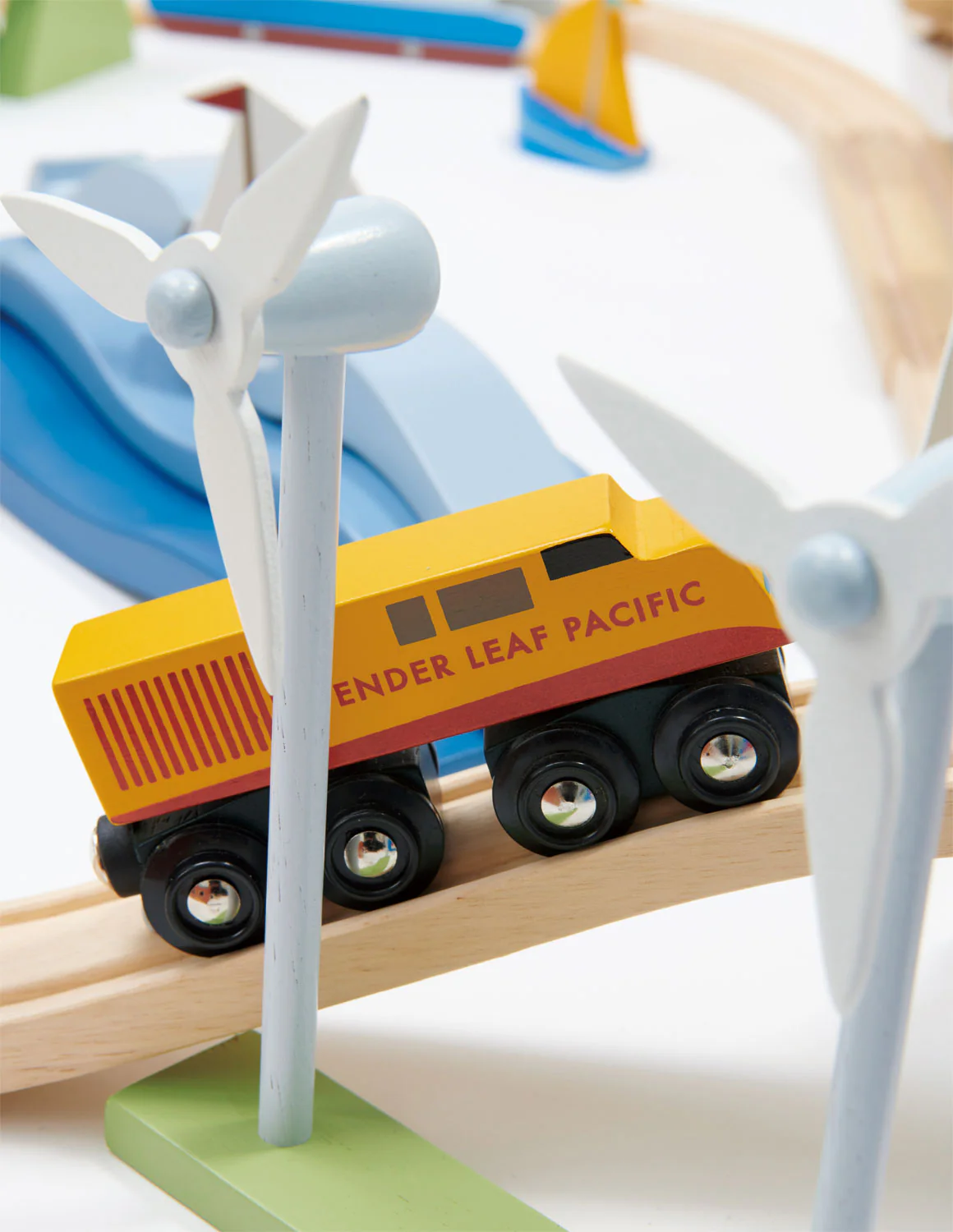 Tender Leaf Mountain View Train set - Image 14