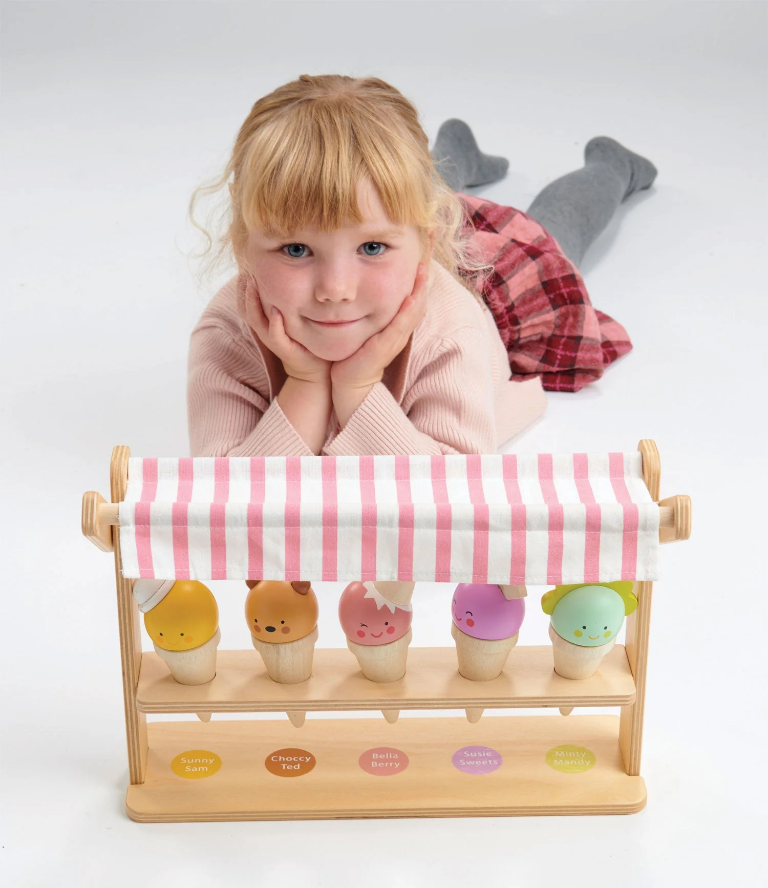 Tender Leaf Scoops and Smiles - Image 3