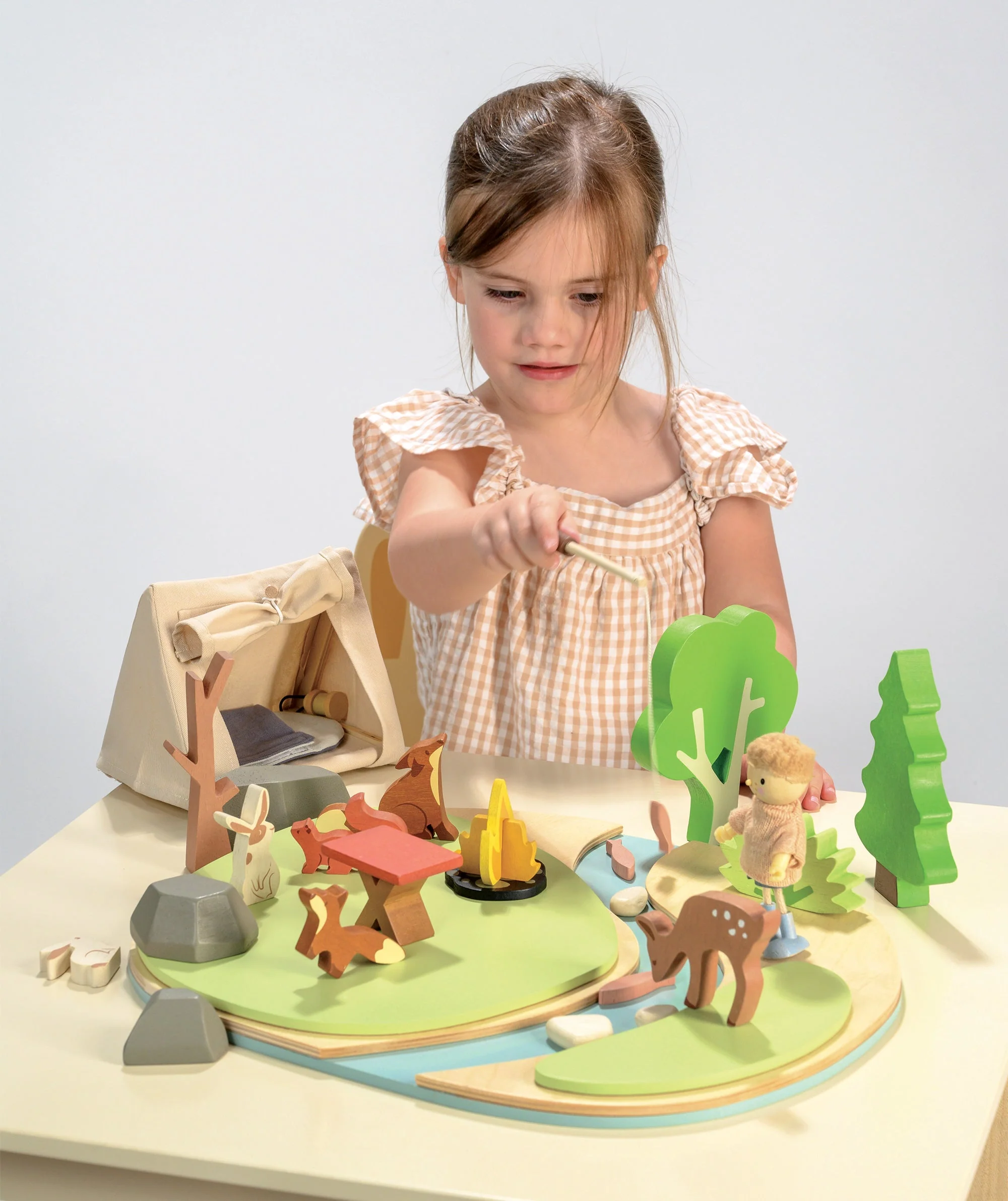 Tender Leaf Wildlife Camping Playset - Image 6